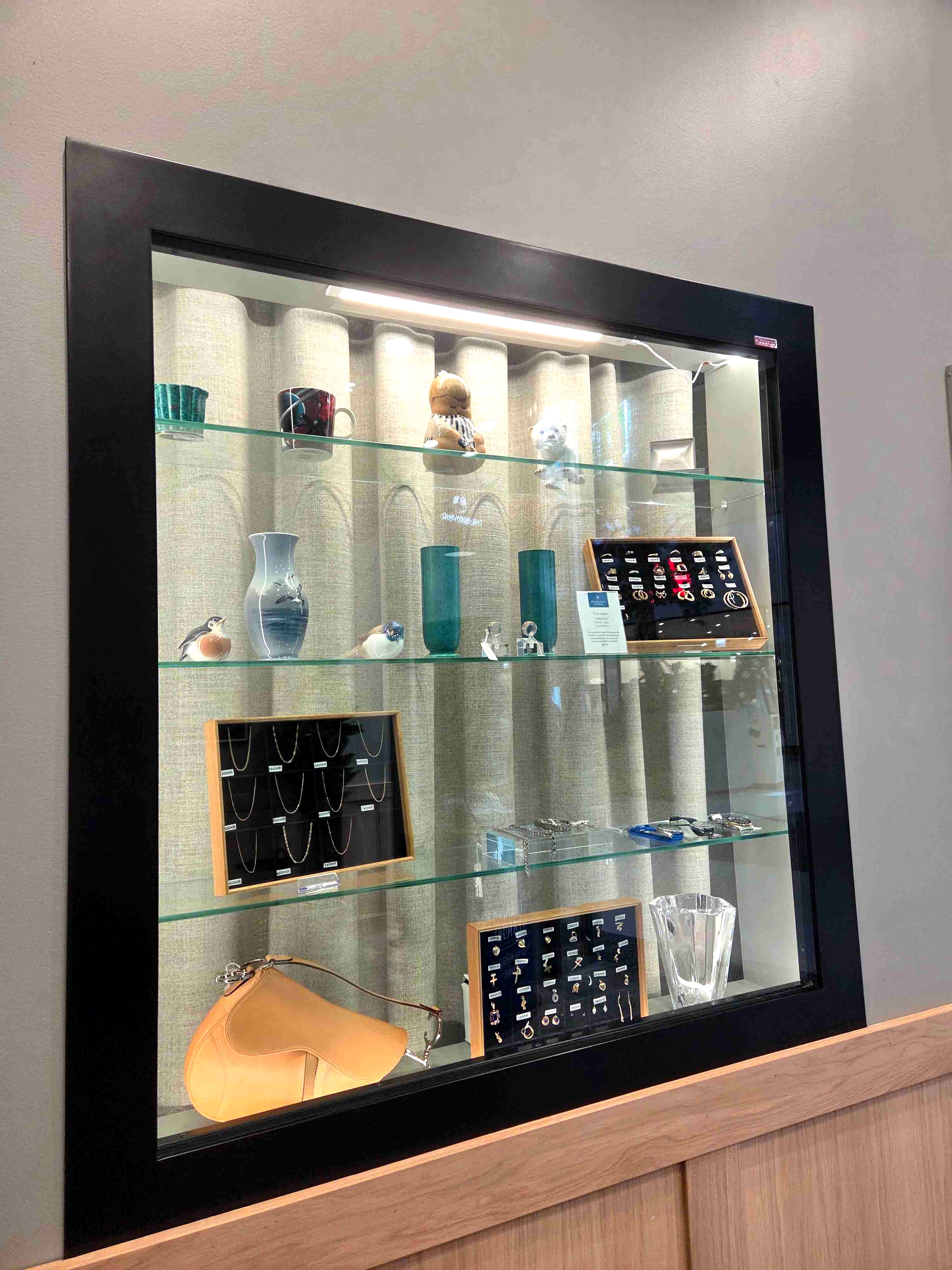 Gallery image 3